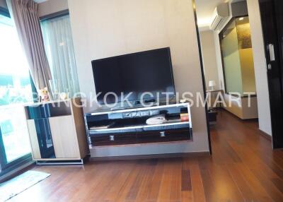 Condo at The Address Sukhumvit 61 for sale