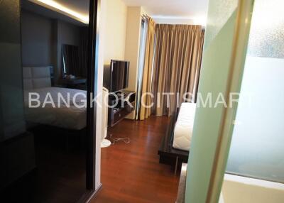 Condo at The Address Sukhumvit 61 for sale