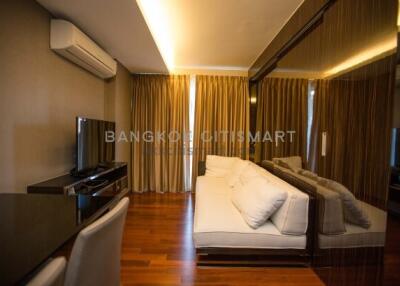 Condo at The Address Sukhumvit 61 for sale