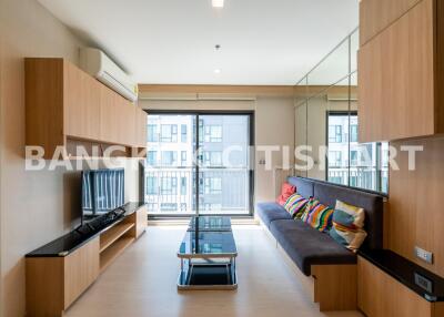 Condo at RHYTHM Sukhumvit 36-38 for rent