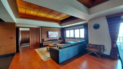 Nirvana Place Penthouse for Sale in Pattaya