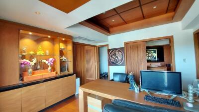 Nirvana Place Penthouse for Sale in Pattaya