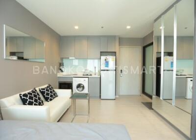 Condo at RHYTHM Sukhumvit 36-38 for sale