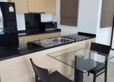 Condo at Wind Sukhumvit 23 for sale