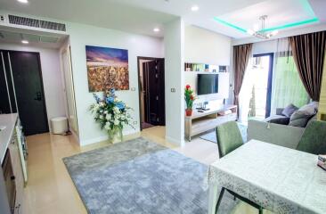 Dusit Grand Condo View for Sale in Pattaya