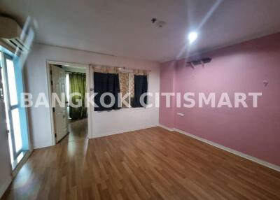 Condo at Lumpini Place Phaholyothin-Saphankwai for sale