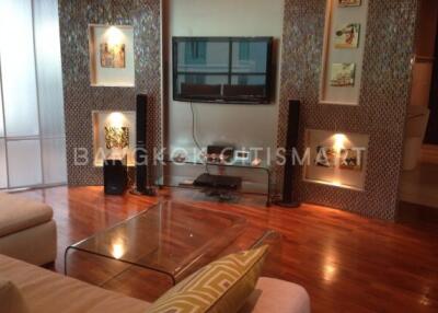 Condo at The Address Chidlom for rent