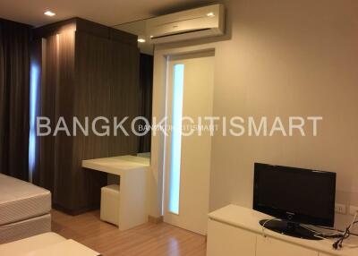 Condo at Urbano Absolute for sale