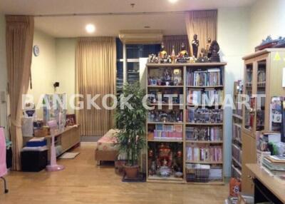 Condo at Baan Sathorn - Chaophraya for sale