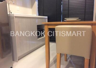 Condo at Life Sukhumvit 48 for sale