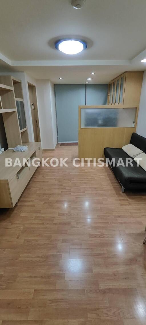 Condo at The Kris Express 2 Ratchada 19 for sale