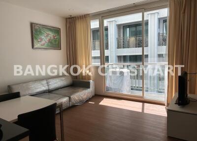 Condo at Wind Sukhumvit 23 for rent