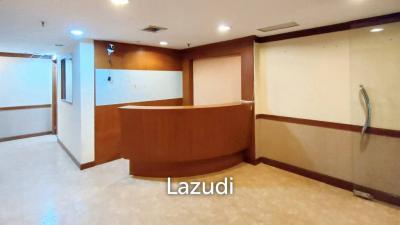 275 SQ.M Office for rent in Asoke