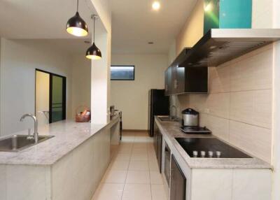 Fully furnished 5 bedroom house with private pool