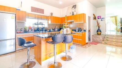 Large 3-BR Villa in Chalong