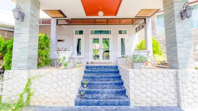 Large 3-BR Villa in Chalong