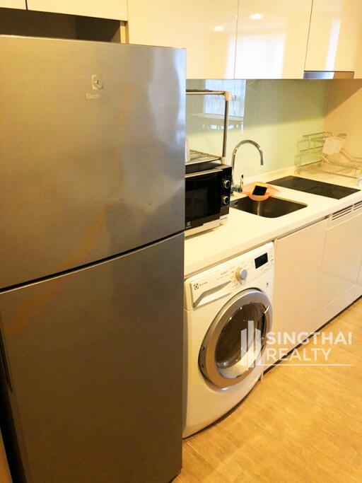 For RENT : LIV@49 / 1 Bedroom / 1 Bathrooms / 45 sqm / 35000 THB [8855894]