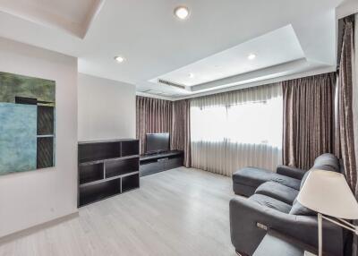 For RENT : Sathorn Gardens / 1 Bedroom / 1 Bathrooms / 63 sqm / 40000 THB [R11963]