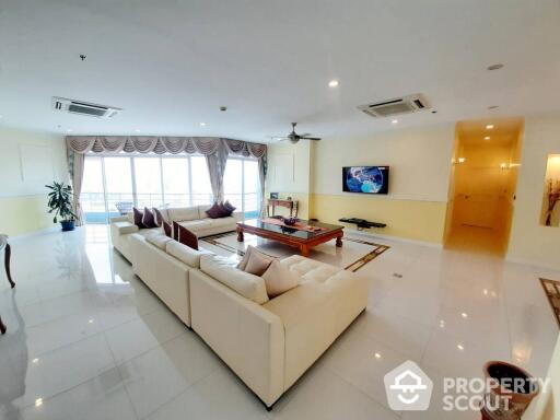 3-BR Condo at Baan Sathorn Chaopraya near BTS Krung Thon Buri (ID 513731)