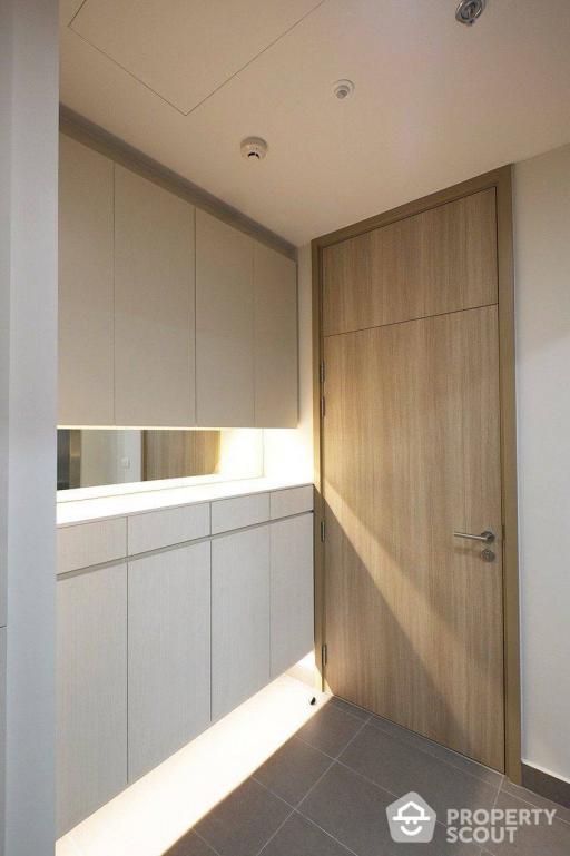 1-BR Condo at Noble Ploenchit near BTS Phloen Chit (ID 491705)