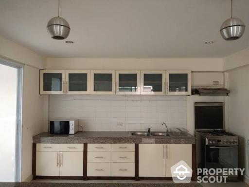 3-BR House near BTS Ekkamai (ID 512938)