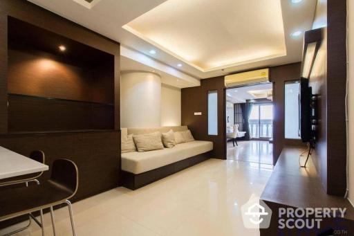 1-BR Condo at Nusa State Tower Condominium near BTS Saphan Taksin (ID 418232)