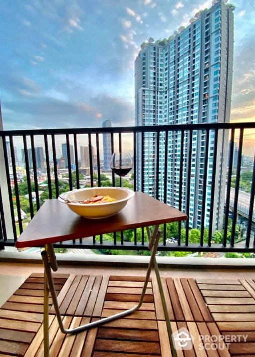 1-BR Condo at The Base Park East Sukhumvit 77 near BTS On Nut