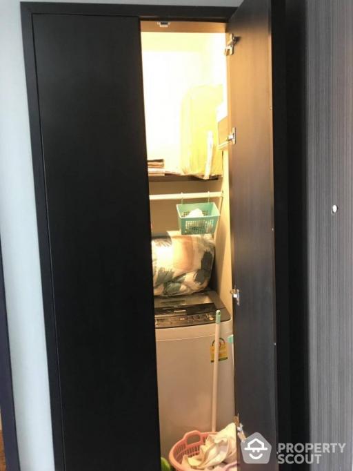 1-BR Condo at Rhythm Sukhumvit 44/1 near BTS Phra Khanong