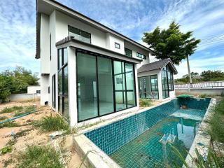 House For Sale 7.9 million baht