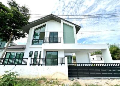 House For Sale 7.9 million baht