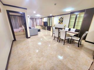 2 bed Condo in Supalai Place Condominium Khlong Tan Nuea Sub District C020297