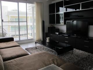 2 bedroom Baan Sanpluem Apartment