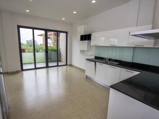 Khao Yai Apartments - Hua Hin