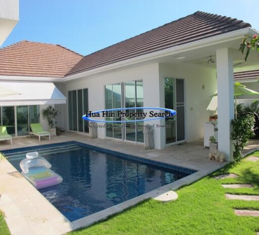 White Stone Pool Villa