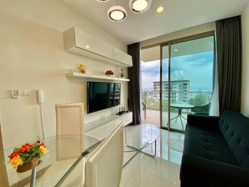 Riviera Wongamat Condo for Sale in Nakluea