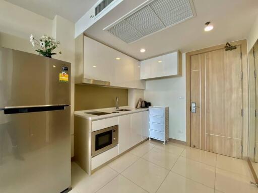 Riviera Wongamat Condo for Sale in Nakluea
