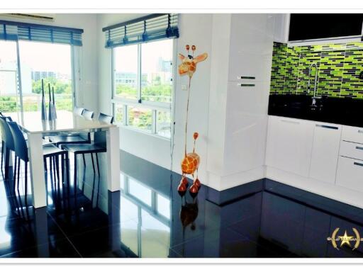 Flame Tree Penthouse Apartment