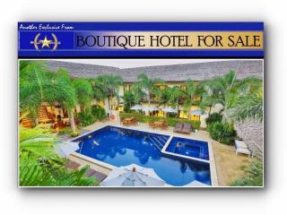 Boutique Resort Hotel with Villas & Suites