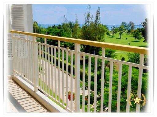 Autumn 1 Bedroom Apartment overlooking Golf Course and ocean