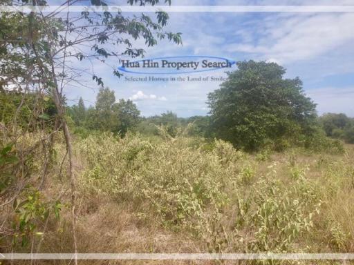 25 Rai of land near Banyan Golf Course