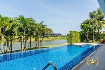 Lovely pool villa on Black Mountain Golf course