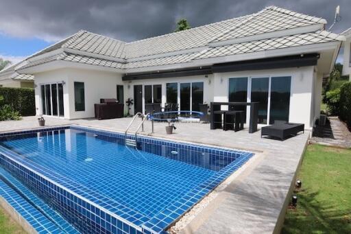 Black Mountain 3 bedroom golf course villa