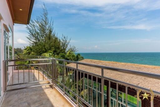 Absolute Luxury Beachfront villa for sale