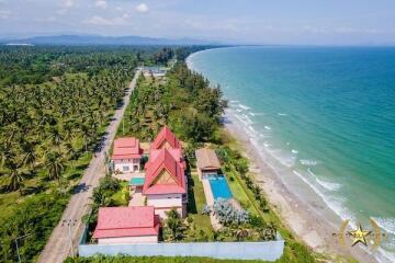 Absolute Luxury Beachfront villa บางสะพานสำหรับขาย