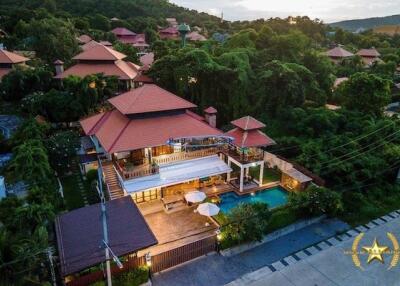 White Lotus Mountain view pool villa