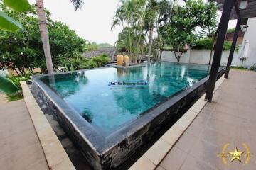 3 bedroom pool villa in Resort