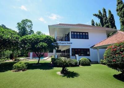 Exclusive pool villa close to Hua Hin city center