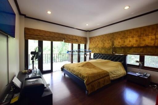 Exclusive pool villa close to Hua Hin city center