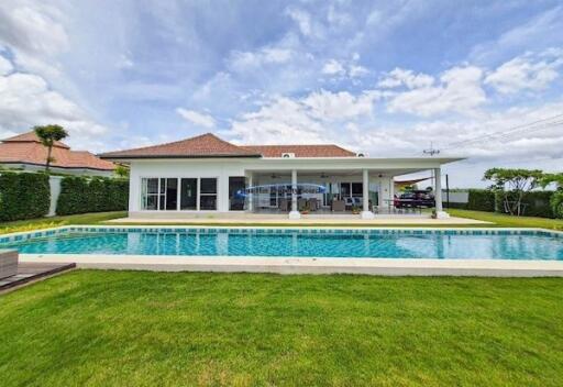 Luxury 3 Bedroom Pool Villa on over 1500 sqm Land for sale Hua Hin