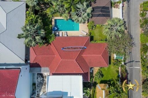 Naebkehad Village Luxury pool villa for sale city center Hua Hin